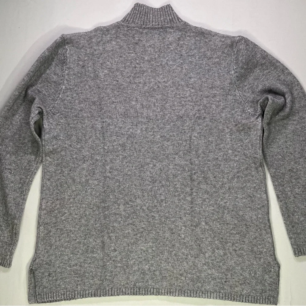 Burberry Women’s Classic Gray Mock Neck Sweater - Medium - Picture 4 of 8